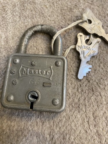 Lot Of 2- Vintage #66 MASTER LOCK W Keys PADLOCK And Dudley Combo Lock W Combo - Picture 3 of 4