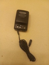 powerline universal ac adapter with usb power port 0900-77 - No Removeable Tips