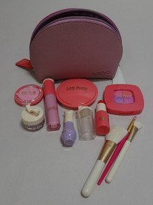 Litti Pritti 11 Piece Cosmetic Play Pretend Makeup Kit w Pink Zip Leather Case
