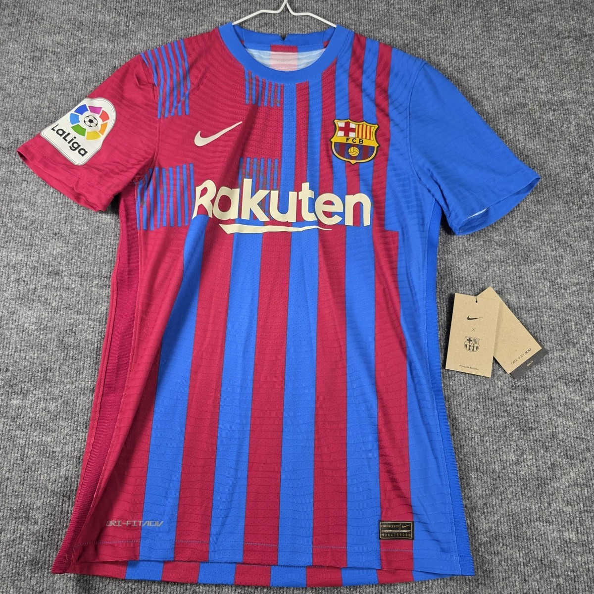 Men's Nike FC Barcelona 2021/22 Messi Home Jersey Size Small