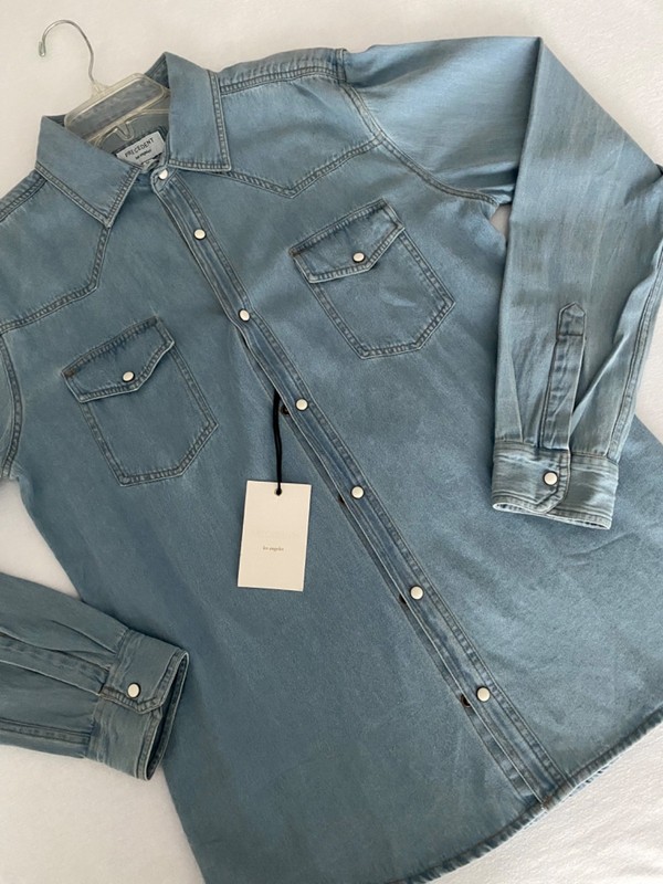 Men's**PRECEDENT Denim SHIRT**M**Long Sleeve*Snap front*nwt