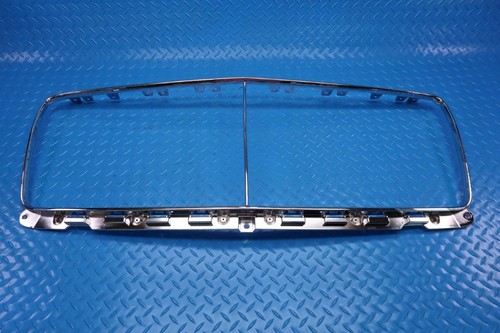Bentley Bentayga front chrome grille surround trim #12438 - Picture 3 of 14