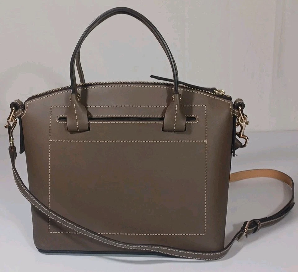 NUEVO Bolso Dooney & Bourke Beacon abovedado BBECN1469 marrón topo muestra de ventas Foto 3 de 4