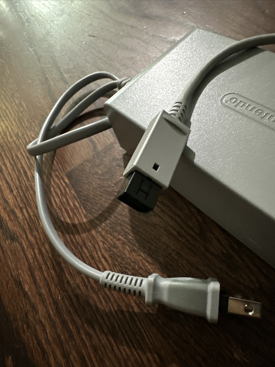Nintendo Wii U Main Body Ac Adapter WUP-002JPN. WUP-002 Nintendo Wii U Main Body Ac Adapter WUP-002JPN. WUP-002