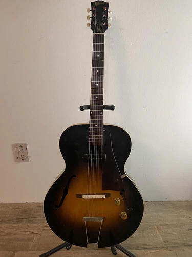 es-125 gibson Guitar Unique 