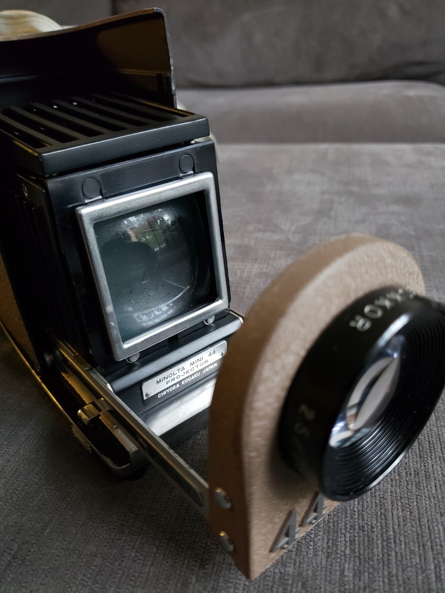 Vintage 35mm Film Slide Projector Minolta Mini 44 Portable w/ Case