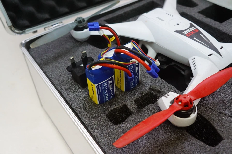 E-Flite Blade 350 QX3 Drone Quadcopter FOR PARTS 350QX3 (350 QX 3) Aluminum Case - Image 2 of 4