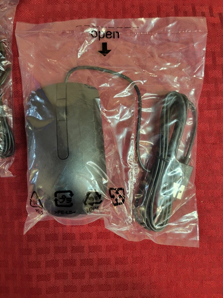 Lote de 10 NUEVO Dell MS116T1 Óptico USB con Cable 3 Botones Rueda de Desplazamiento Mouse Foto 2 de 2