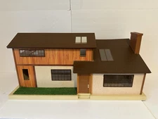 Tomy Smaller Homes Dollhouse Vintage 1980’s House Only No Furniture No Box Read