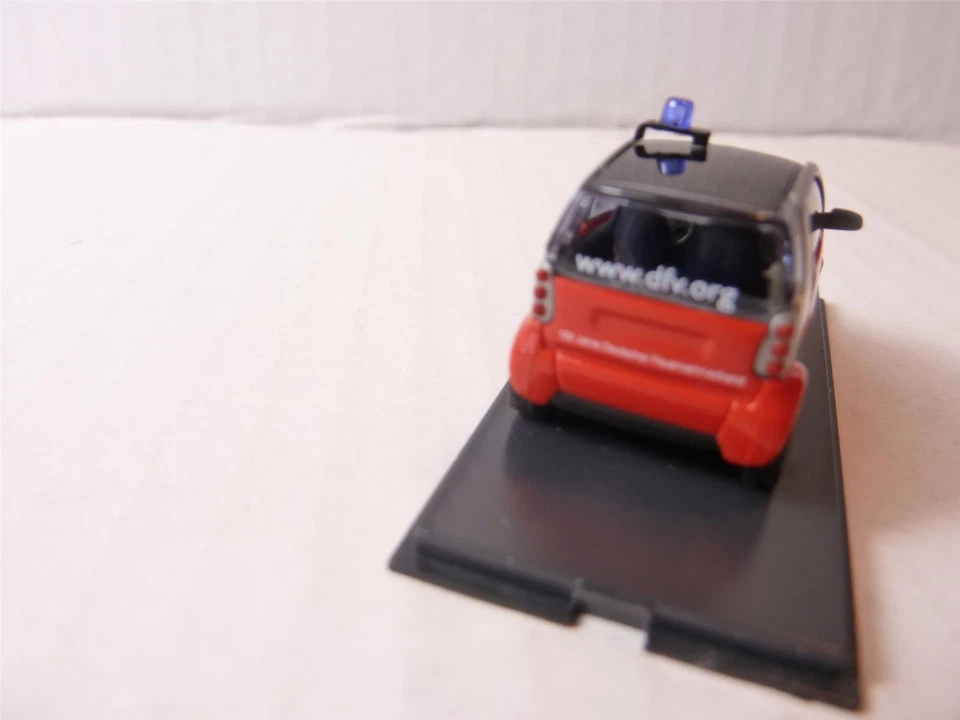 Busch Smart 489309 1/87 City Coupe vigili del fuoco Bassa Sassonia auto auto ... - Immagine 3 di 4