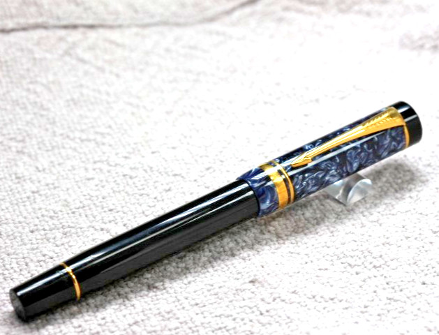 PARKER DUOFOLD INTERNATIONAL ROLLERBALL PEN