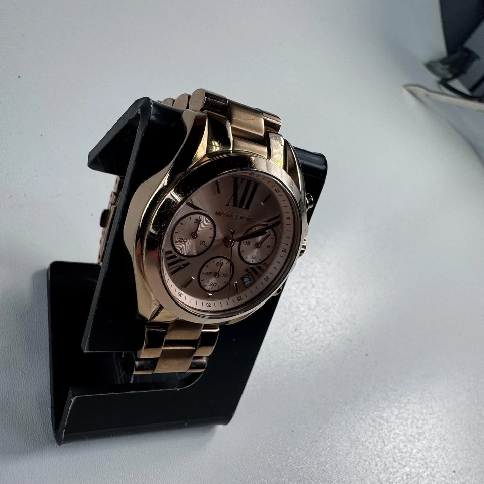 Relógio cronógrafo feminino Michael Kors MK5799 ouro rosa data aço inoxidável - Imagem 4 de 4