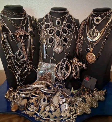 80+ Pc Vtg-Now Silver & Goldtone++ Estate Costume Jewelry Wear Craft 4#LT20