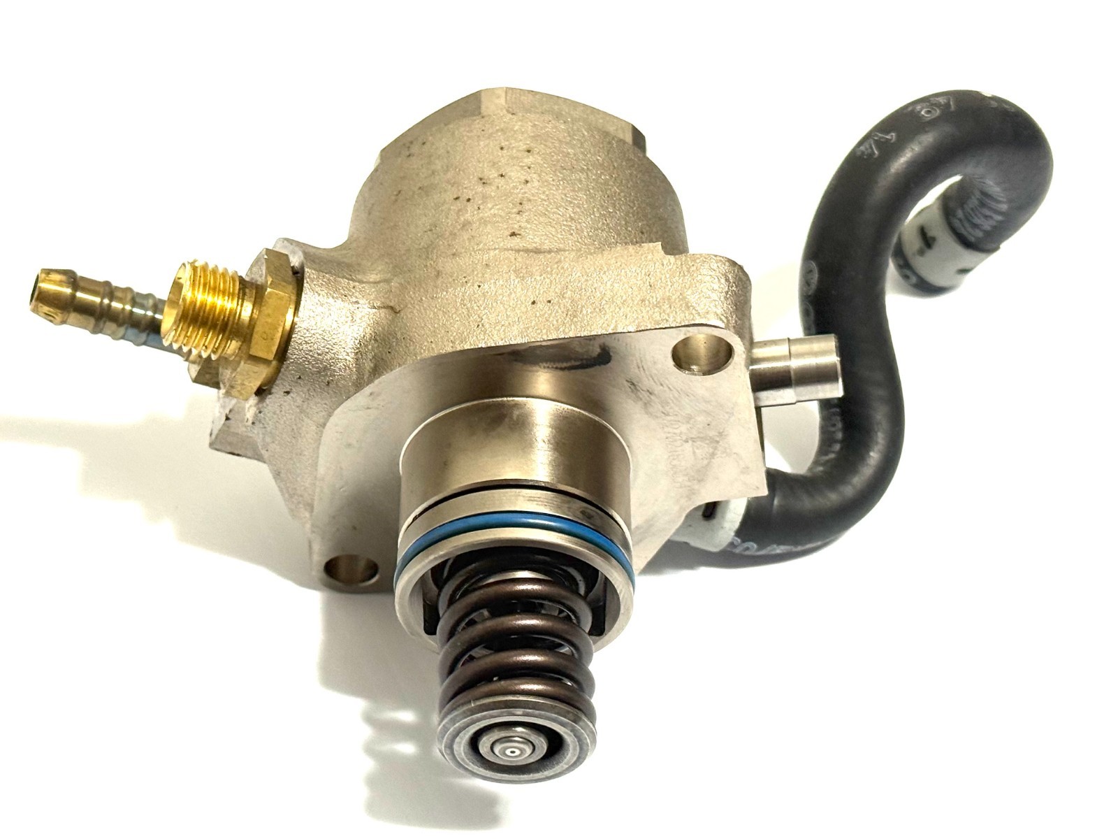 Audi R8 High pressure fuel pump P/N 07L127025F