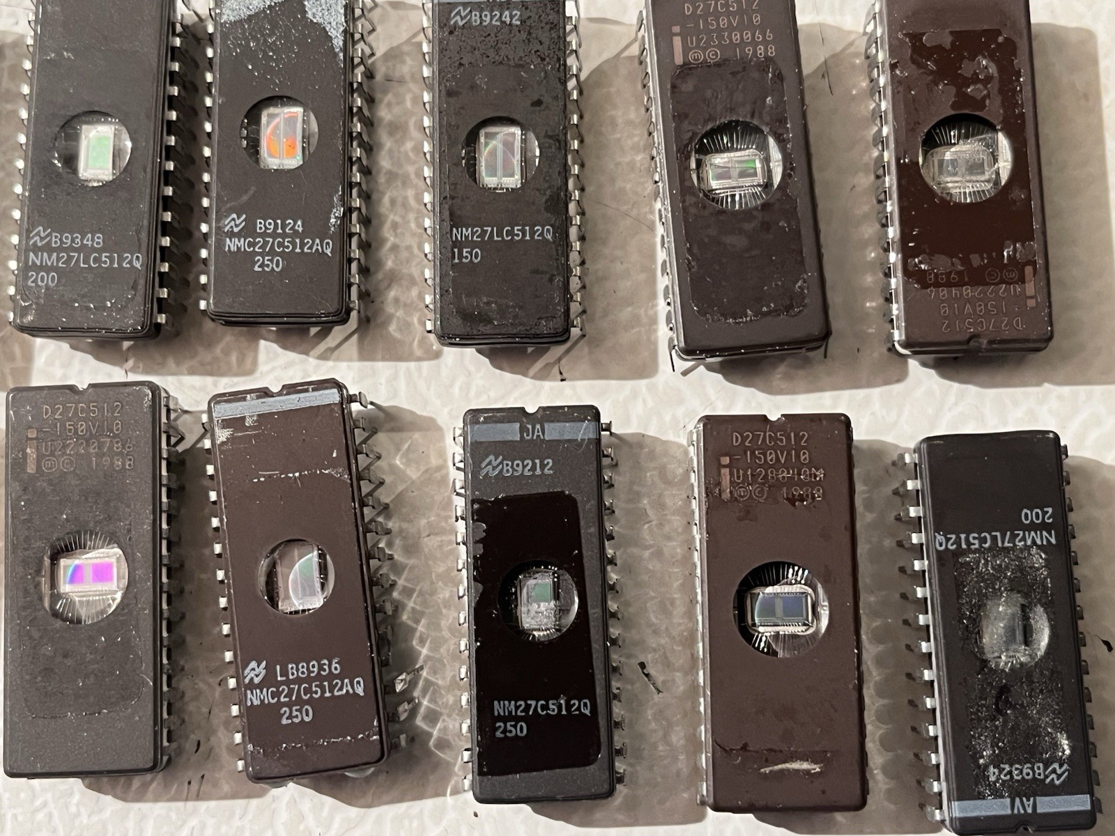 SCRAP CERAMIC IC CHIPS EPROMS FOR PRECIOUS METALS RECOVERY 5 POUND LOTS