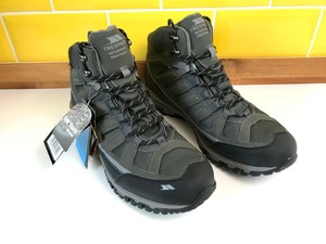 walking boots trespass