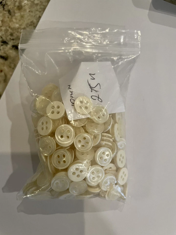 10x White Shell Frosted Polished Ivory 4 Hole Shirt Buttons 10mm - Image 3 of 4