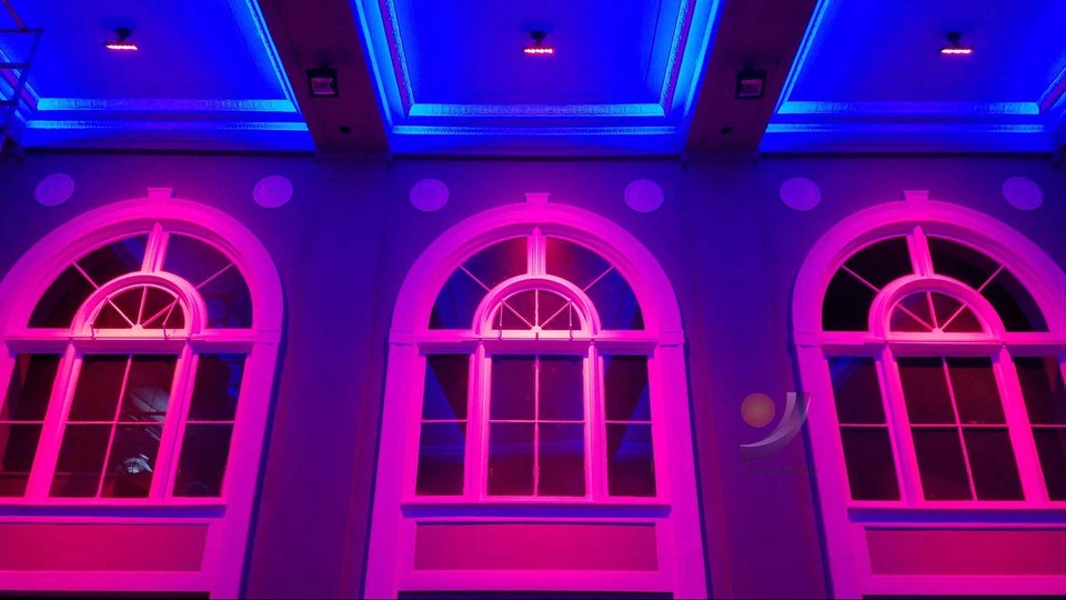 12x10W IP65 DMX 6in1 LED Wall Washer Outdoor Light for City Bar Hotel Restaurant - Image 2 of 4