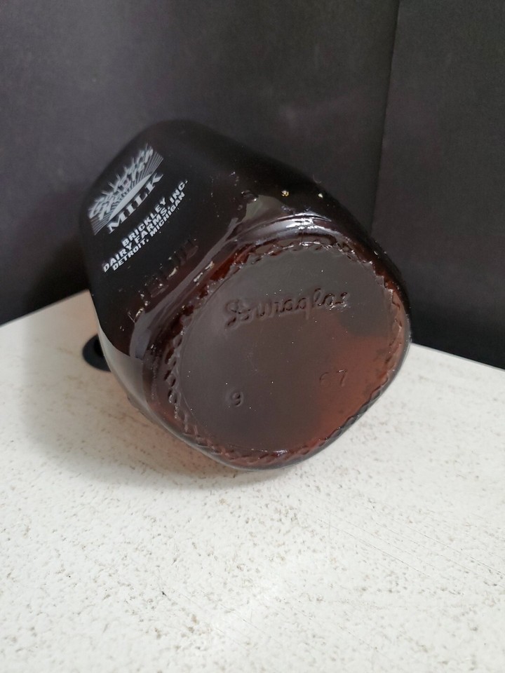 The Brickley Dairy Farms Detroit Golden Health One Quart Amber Glass