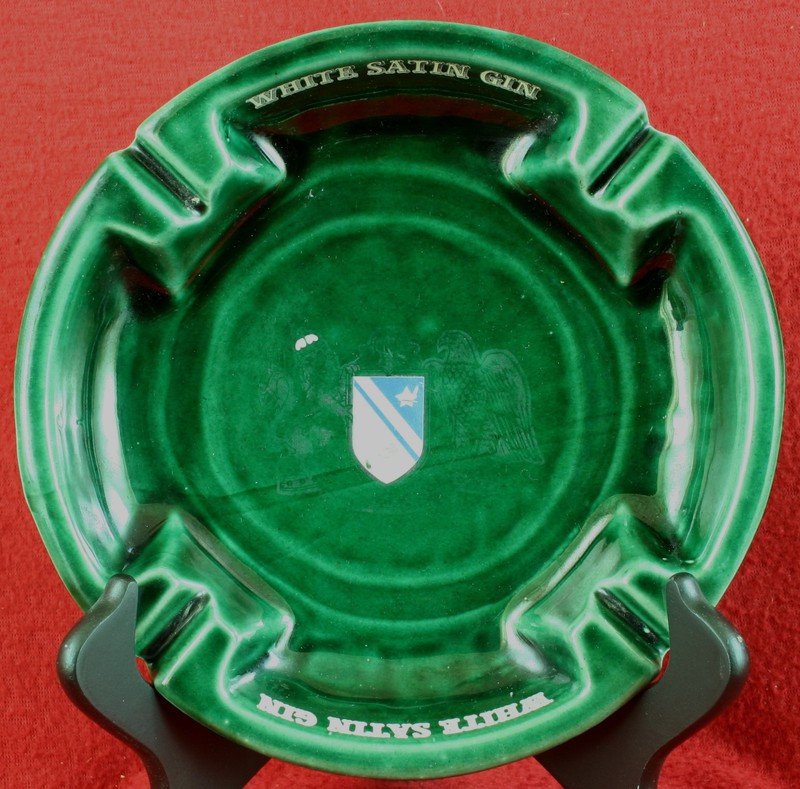 1950s-60s Vintage White Satin Gin Baltimore MD Tavern Ashtray Made in USA - LOOK
