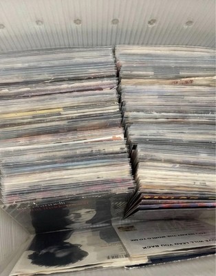 Lot Of 100 Picture Sleeve 45rpm Records From Closed Down Record Store Untested