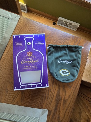 2025 Limited Ed Crown Royal NFL Green Bay Packers Football Bag W/Box Go Pack Go