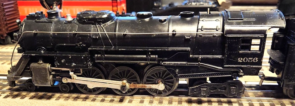 Lionel 2056 HUDSON LOCO AND 2046W TENDER IN GOOD CONDITION, RUNS WELL. - Image 3 of 4