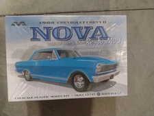Moebius 1965 Chevrolet Chevy II Nova Resto Mod 1:25 scale model car kit 2323