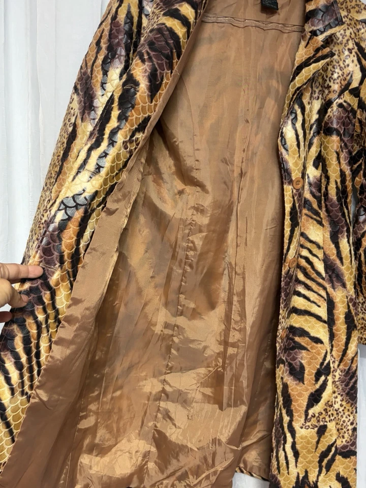 Y2K Animal Print Coat Women’s M Tiger Leopard Retro Maximalist Statement Jacket - Image 2 of 4