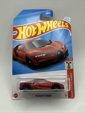 2024 Hot Wheels 201/250 Quarter Mile Heroes '16 Bugatti Chiron 2/5 