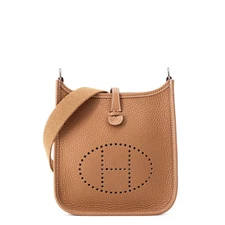 HERMES Evelyne Long Size TPM Taurillon Clemence Gold