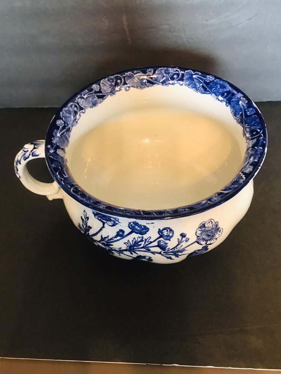 DOULTON CHAMBER POT BURSLEM BUTTERCUP BLUE & WHITE ENGLAND