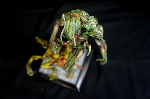 Hellpainter Encounter 2.0 Art Statue 36 cm Concept Kamen Rider vs Man-Spider - Picture 9 of 12