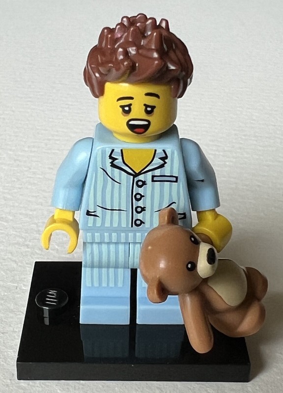 LEGO Minifigure Series 6 SLEEPYHEAD 8827 - 100% Complete with Teddy Bear