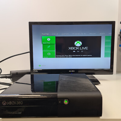 Xbox 360 E Konsole Model 1538 Bitte Beschreibung lesen