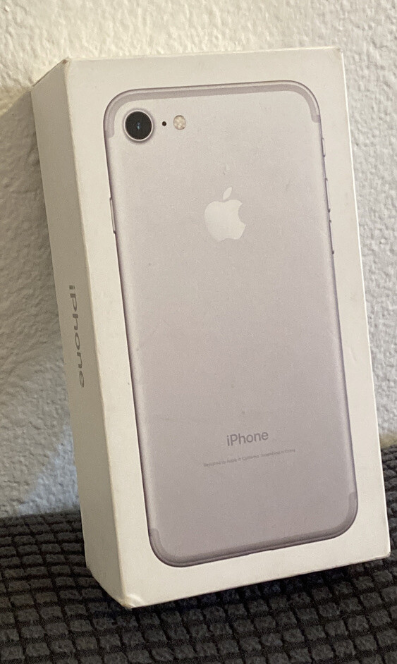 Apple iPhone 7 128 GB SILVER BOX - IPHONE BOX Apple iPhone 7 128 GB SILVER BOX - IPHONE BOX