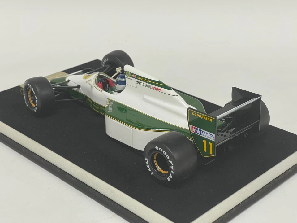 1/20 Tamiya Collector's Club Lotus 102B 1991 Formula 1 Hakkinen Leather  TN017 - Image 2 of 4