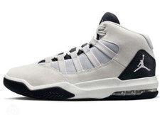 jordan max aura light bone