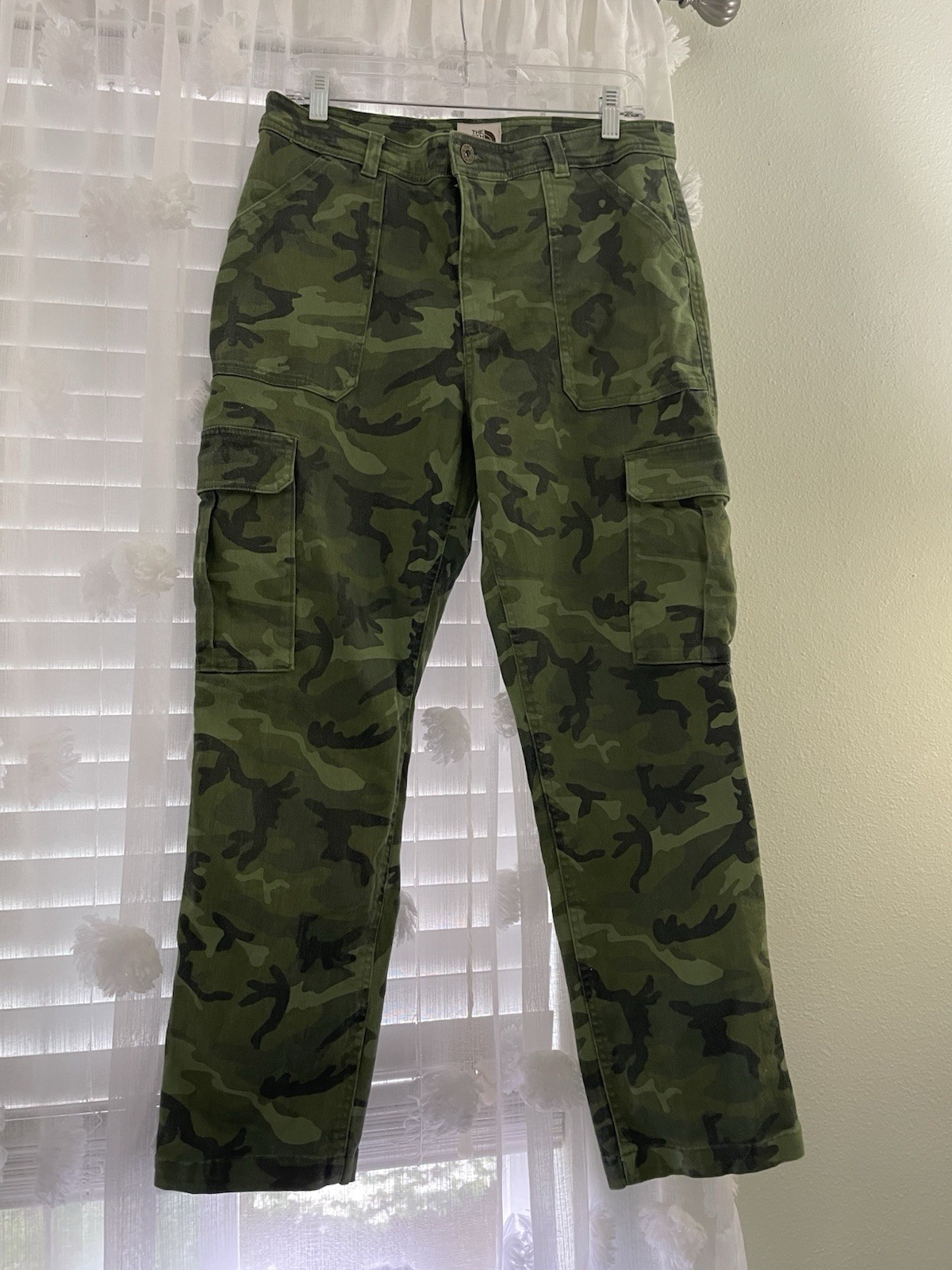 The North Face Women’s Cargo Pants Green Camo Mid Rise Straight Leg size 12