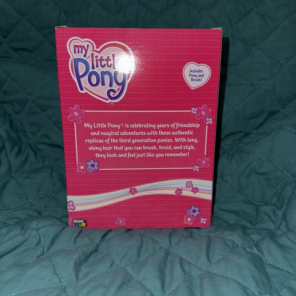 My Little Pony 2019 Basic Fun G3 Applejack MIB Retro - Image 4 of 4