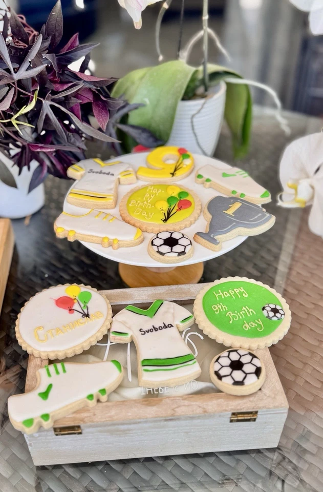 12 件最佳糖饼干定制订购、运动、学校、生日、婴儿淋浴 — 第 2/4 张图片