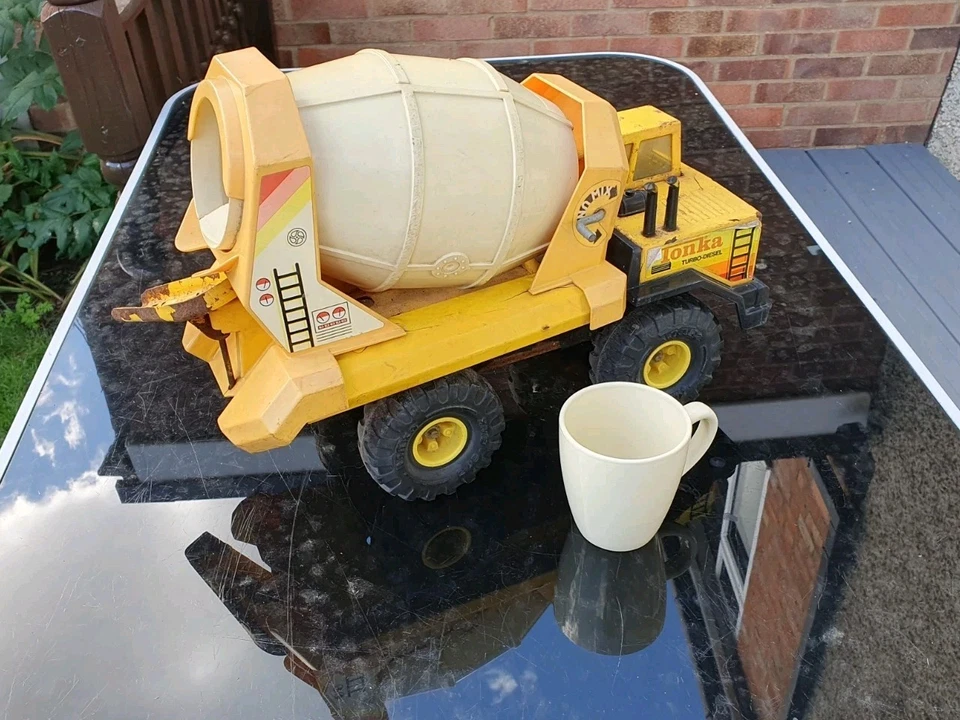 TONKA Turbo Diesel Mighty Cement Mixer Truck - XMB-975 - Large Vintage - Image 3 of 4