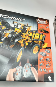 LEGO 42030 Volvo L350F Wheel Loader Good Sealed New MISB Technic Technology Original Packaging