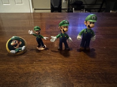 World Of Nintendo Super Mario Luigi Figure Lot Of 3 Small Figures 2-3  plus ring