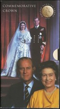 GREAT BRITAIN 1997 50TH QEII/PHILIP WEDDING £5 POUND COIN IN FOLDER (KM# 977)