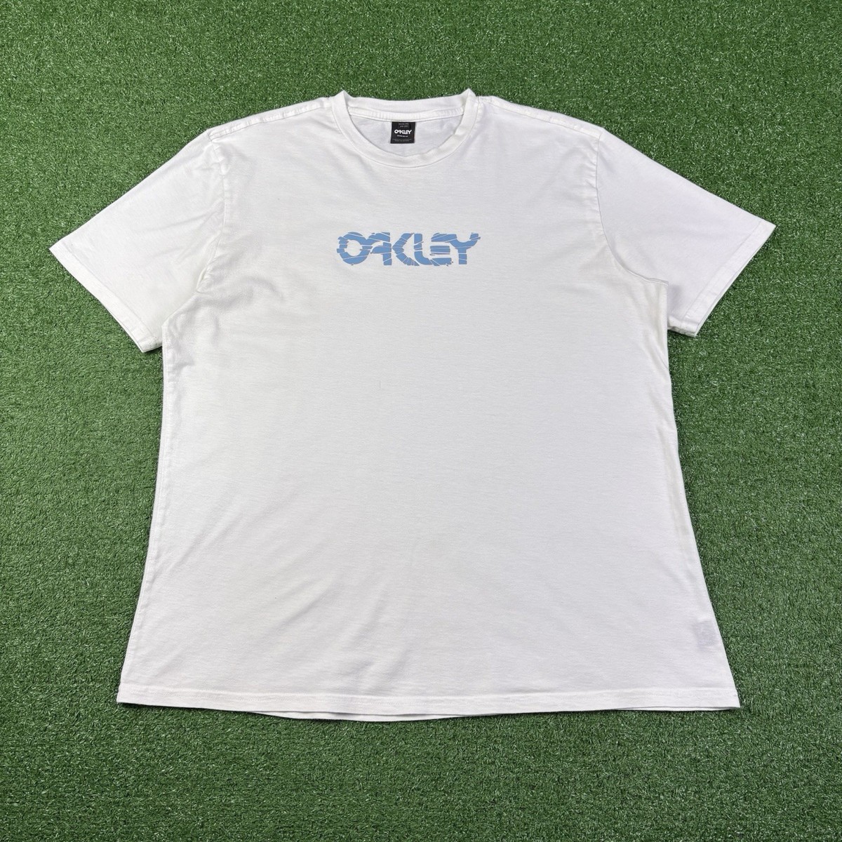 Vintage 2000s Oakley Software Y2K Spellout White T-Shirt Men