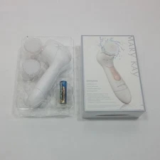 Mary Kay SKINVIGORATE CLEANSING BRUSH w/ 2 Brushes and Batteries NIB