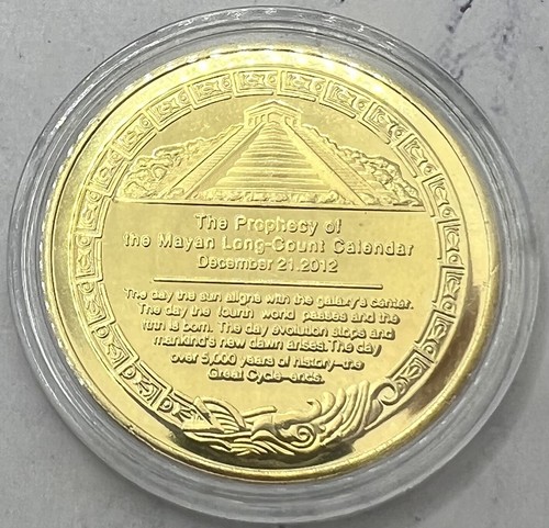 Moneda conmemorativa de coleccionistas profecía calendario maya chapada en oro en estado como nuevo - Imagen 5 de 5