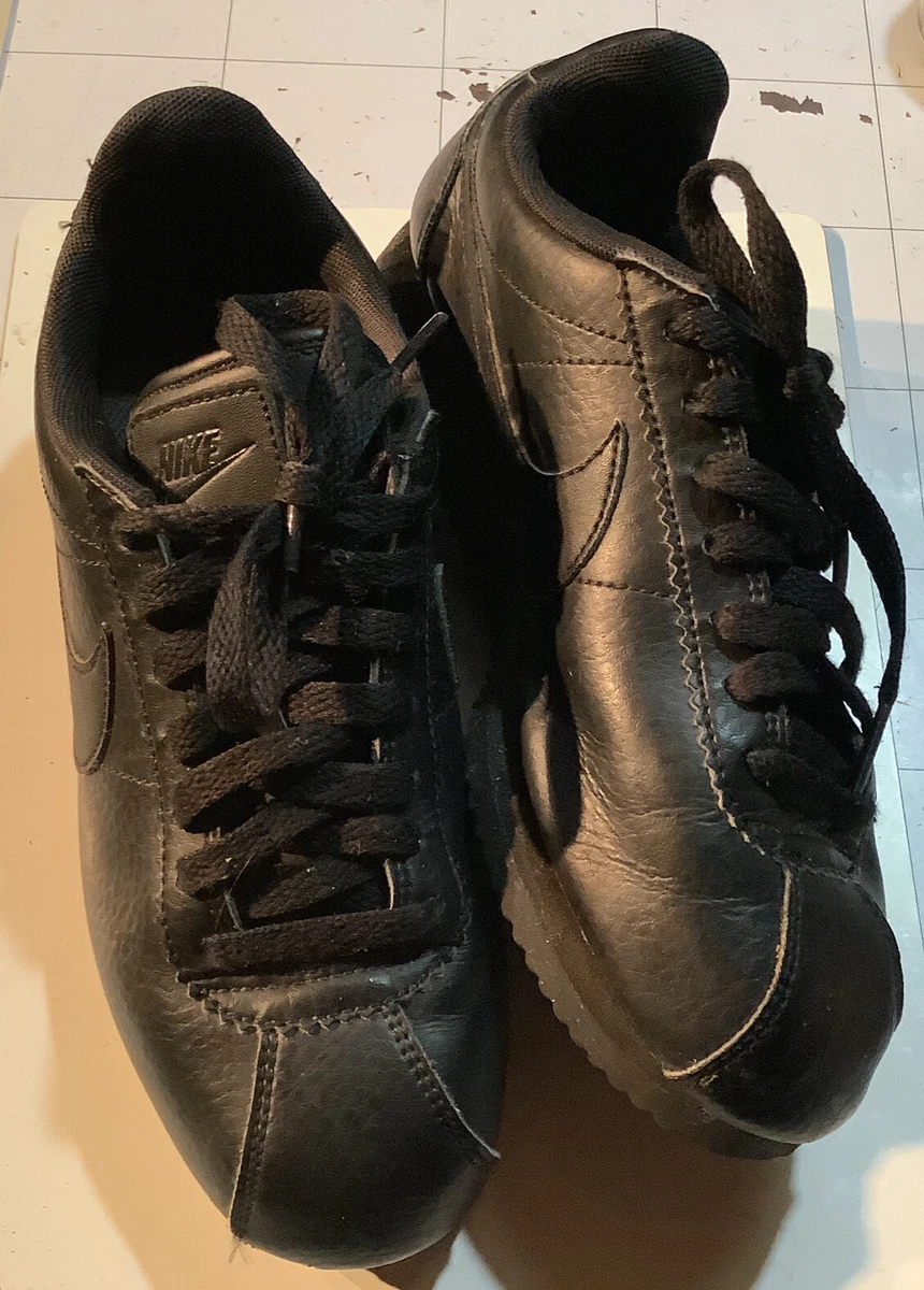 hele Centrum Turbulens NIKE Classic Designer Leather Blackout Sneakers Shoes Womans Size 6.6 US 37.5 EU | eBay hele Centrum Turbulens NIKE Classic Designer Leather Blackout Sneakers Shoes Womans Size 6.6 US 37.5 EU | eBay