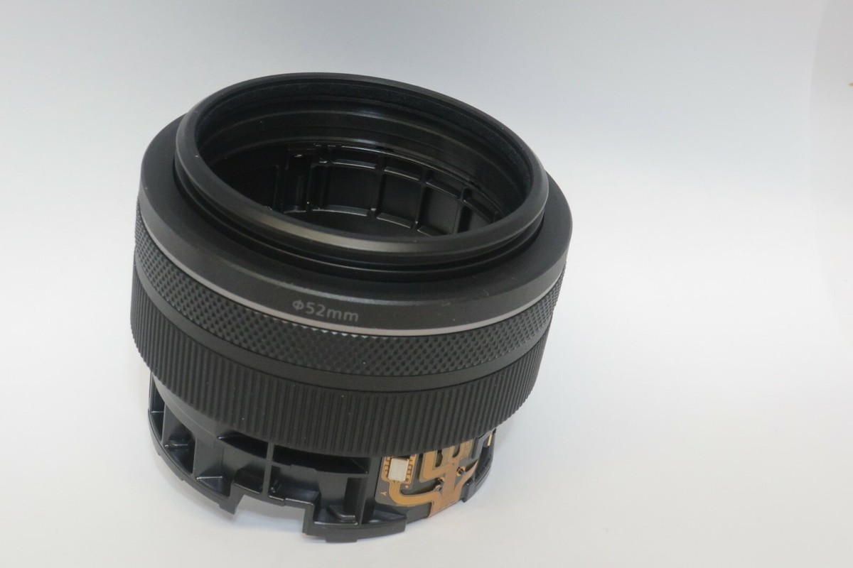 Canon RF 35mm F/1.8 Macro IS STM Lens - Fixed Barrel Sleeve